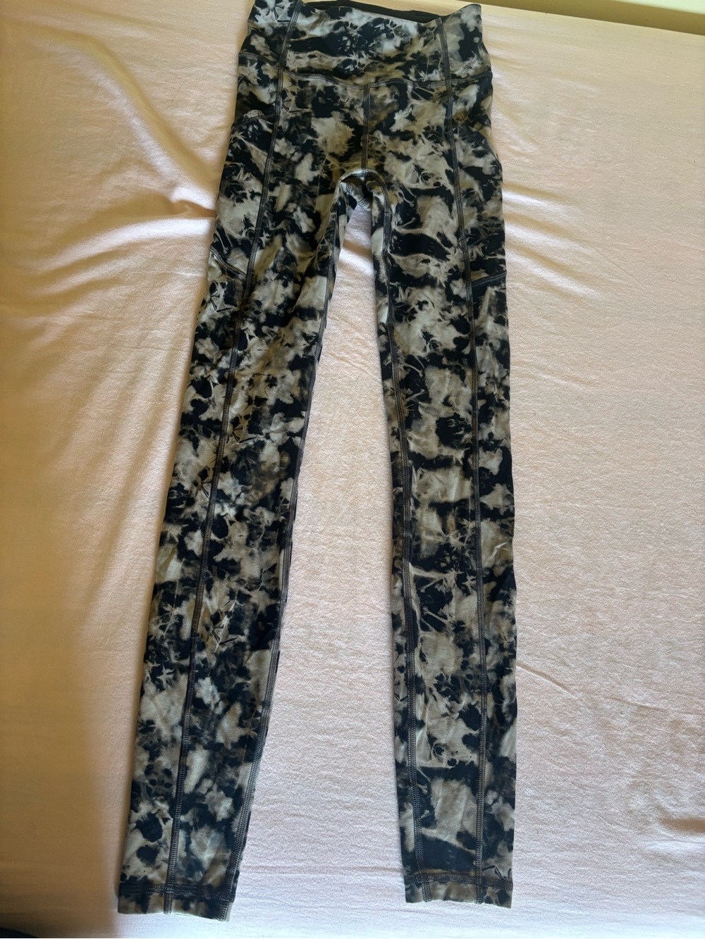lululemon athletica Black and Gray Tie-Dye Leggings
